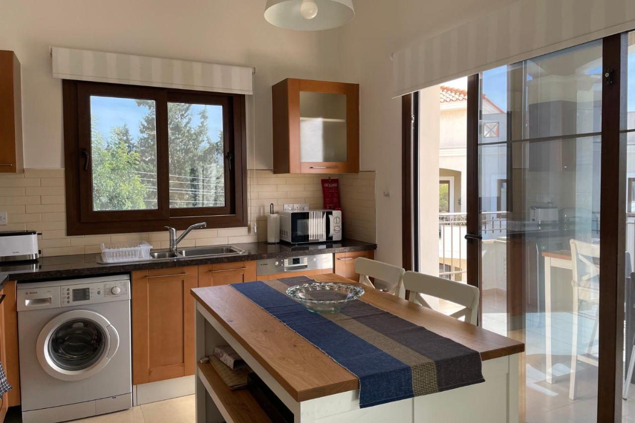 Eleona'S Royal Gardens By Yiota - Luxury 2 Bed Apartment In Exclusive Complex Peyia Dış mekan fotoğraf